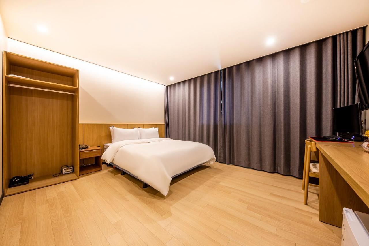 Benikea Hotel Чеонан Екстериор снимка